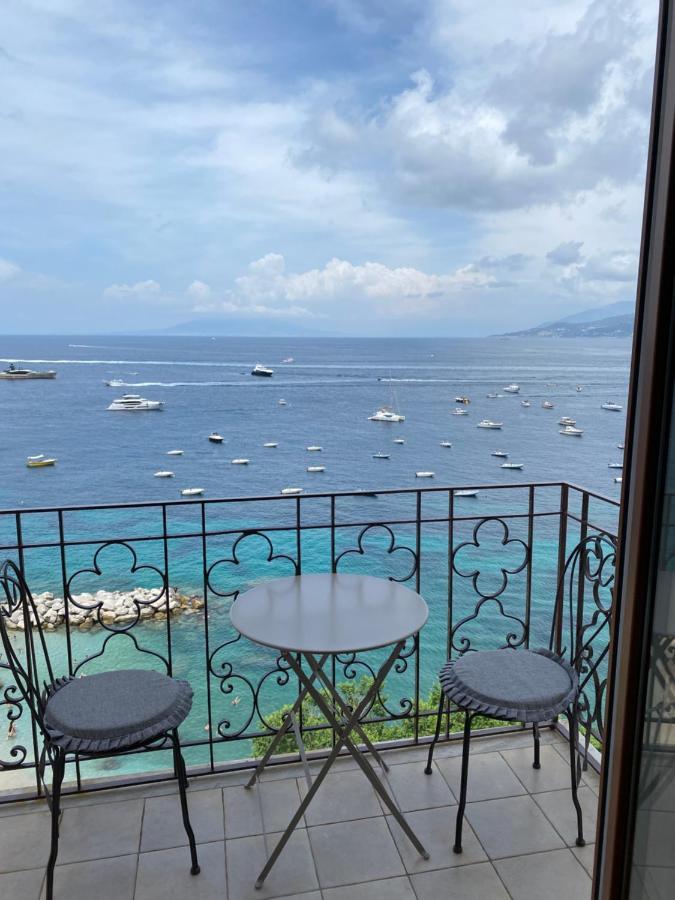 Capri Inn Екстер'єр фото