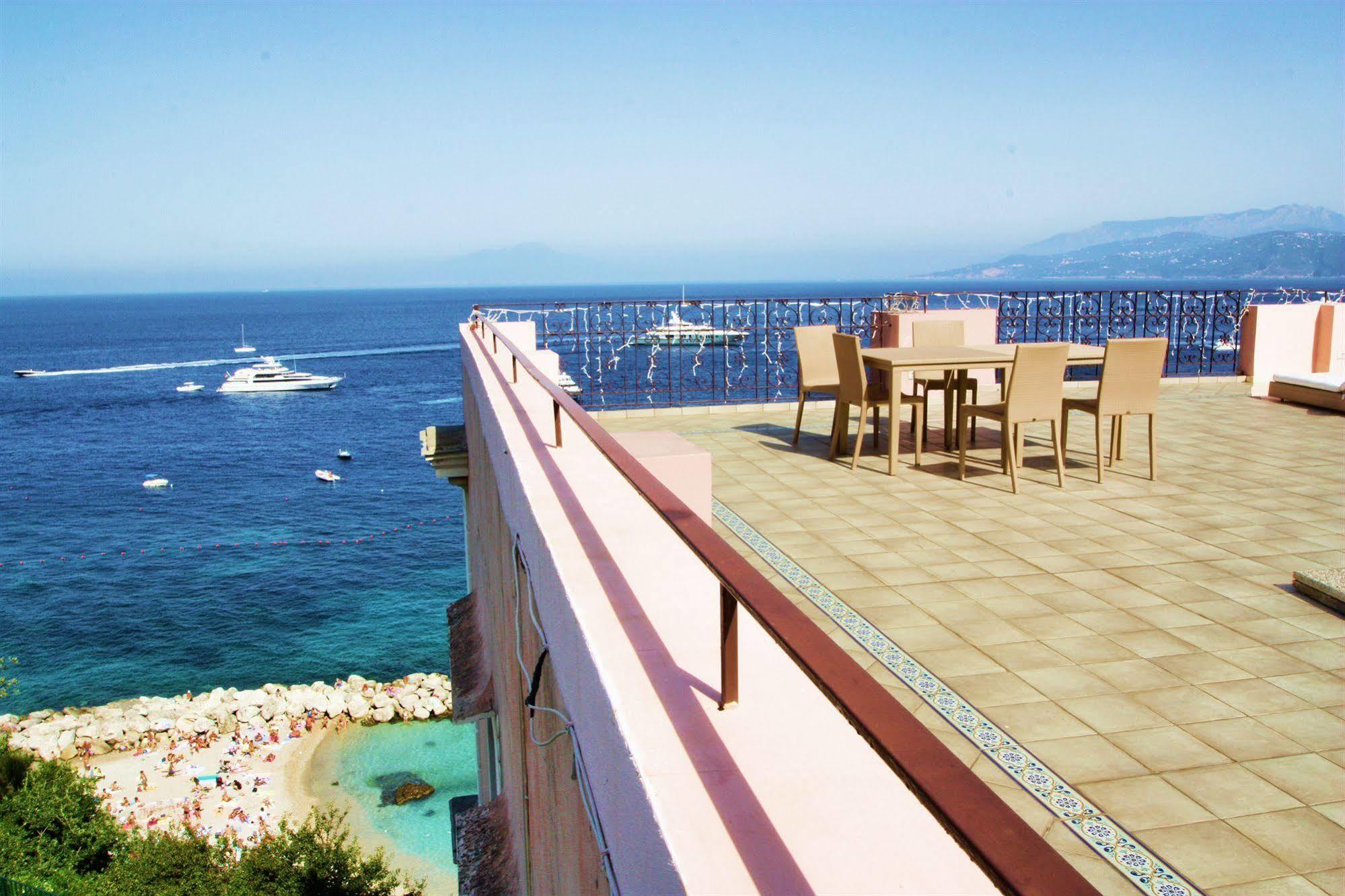 Capri Inn Екстер'єр фото