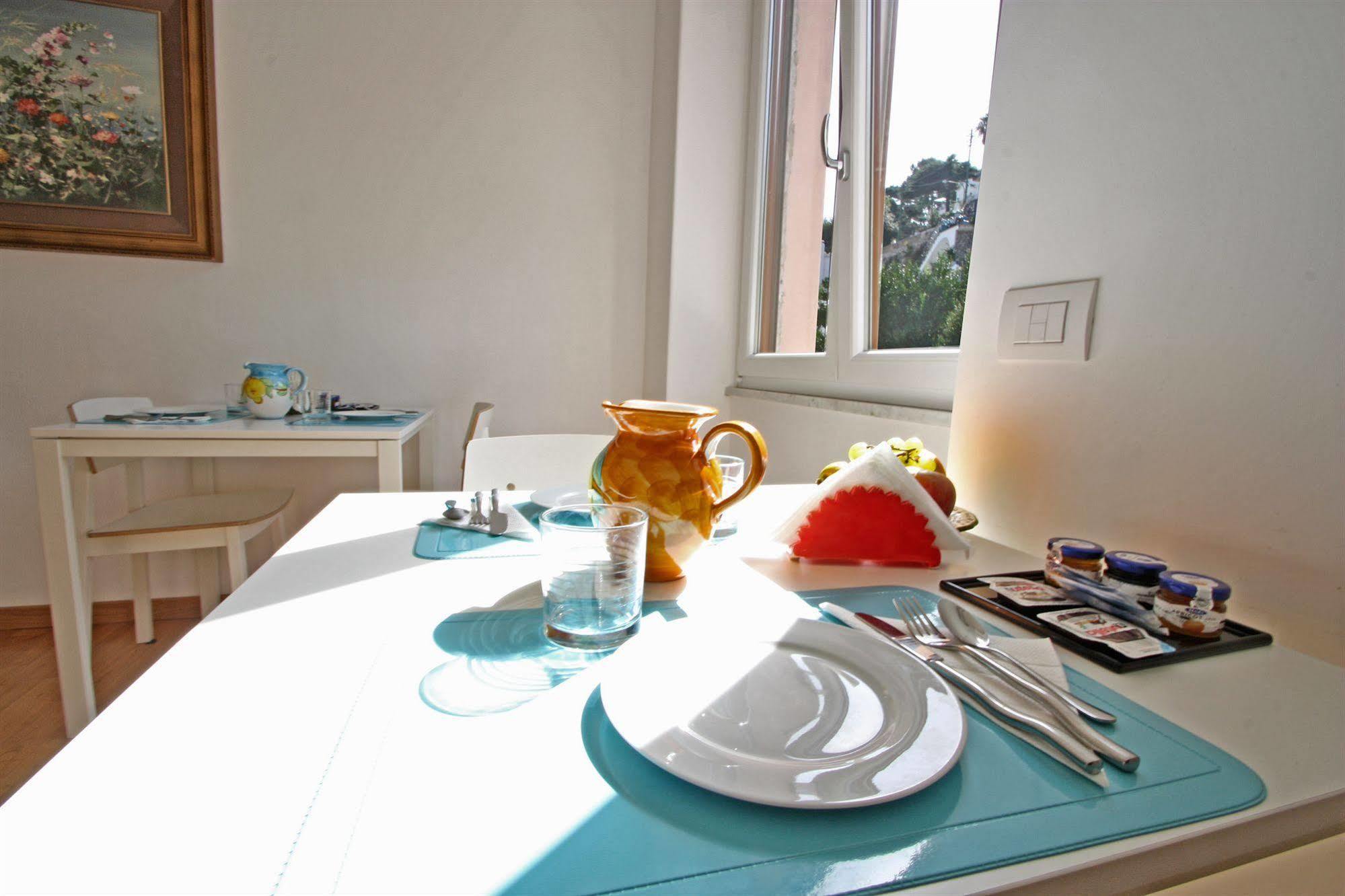 Capri Inn Екстер'єр фото