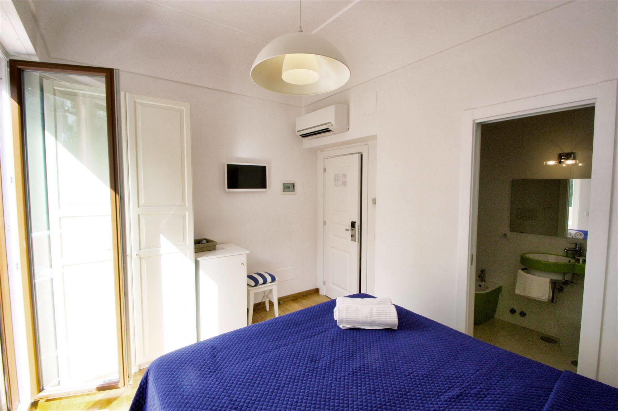 Capri Inn Екстер'єр фото