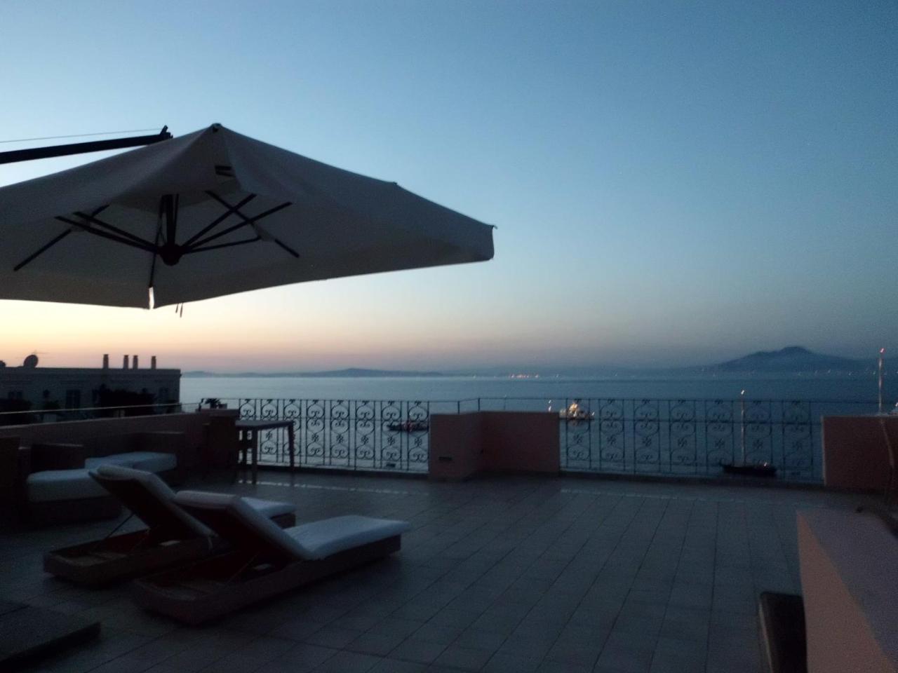 Capri Inn Екстер'єр фото