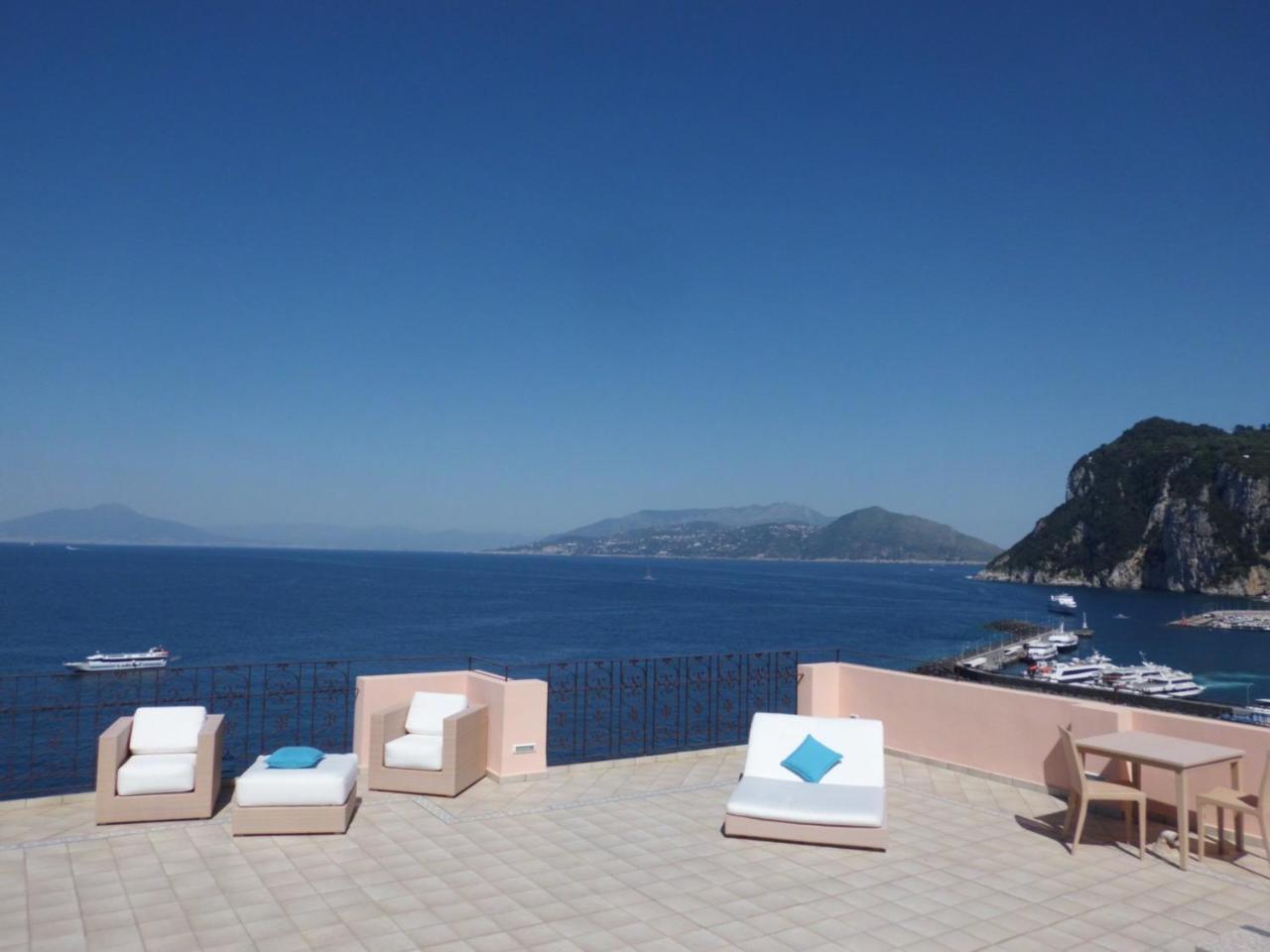 Capri Inn Екстер'єр фото