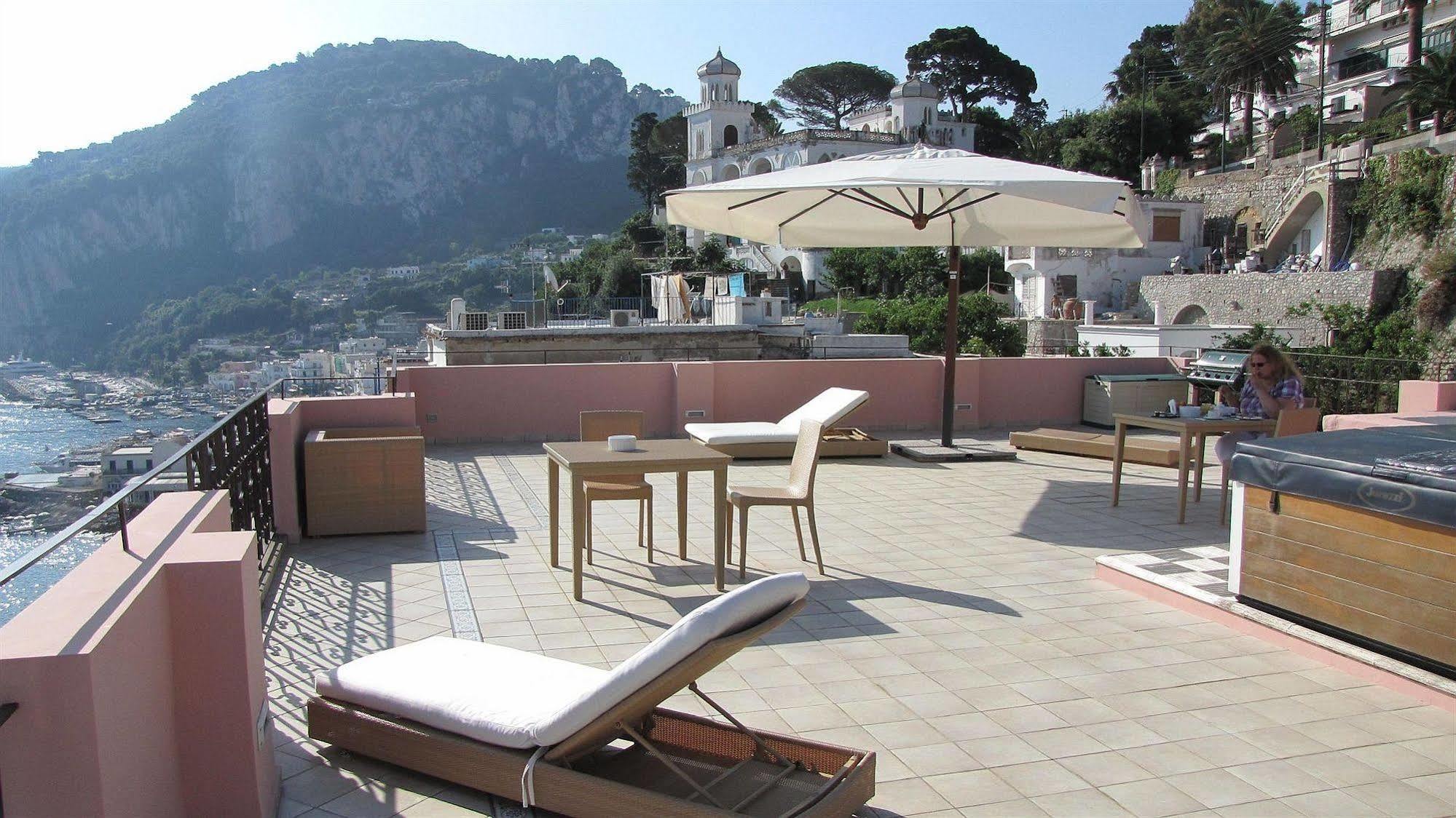 Capri Inn Екстер'єр фото